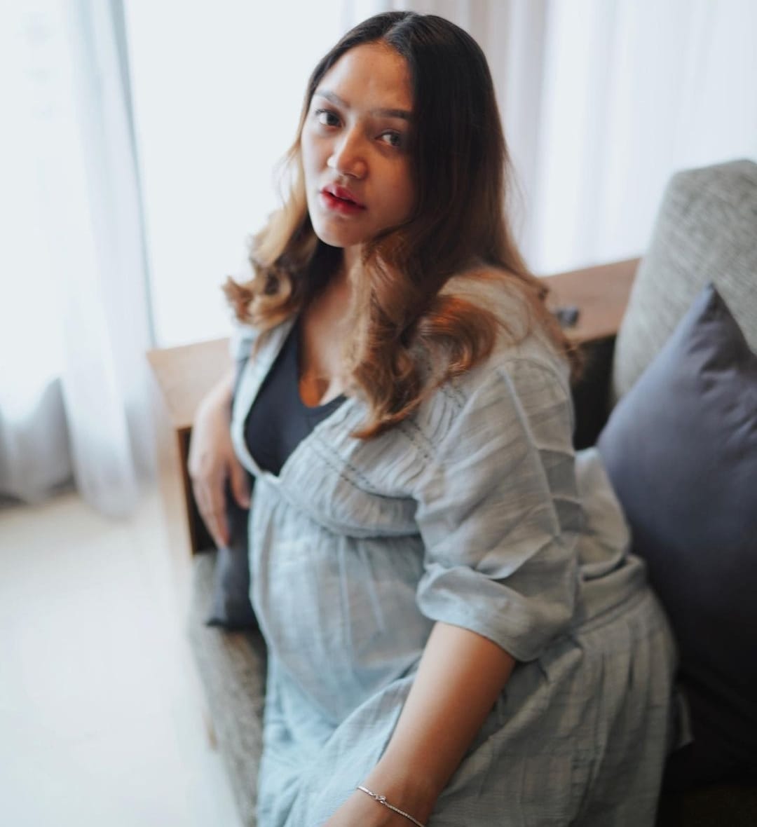 Potret kehamilan Siti Badriah. Foto Instagram