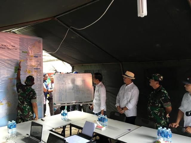 Jokowi Besuk Korban Tsunami