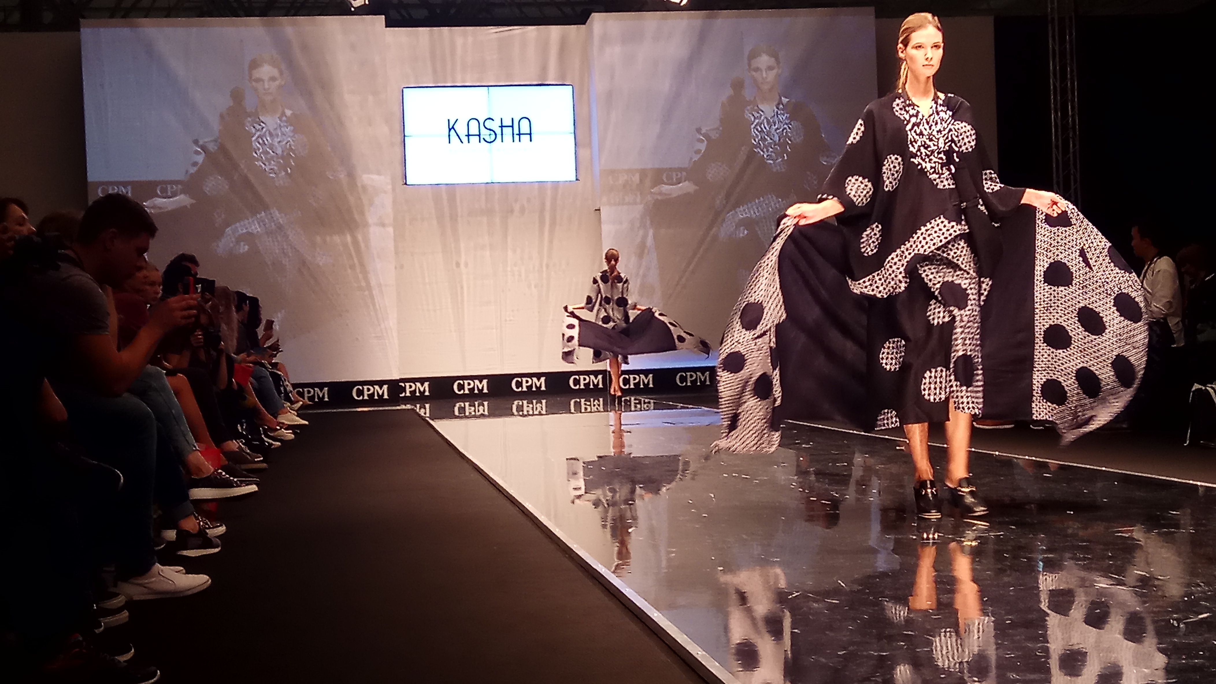 Batik dan Tenun Indonesia Mulai Terkenal di Pasar Rusia