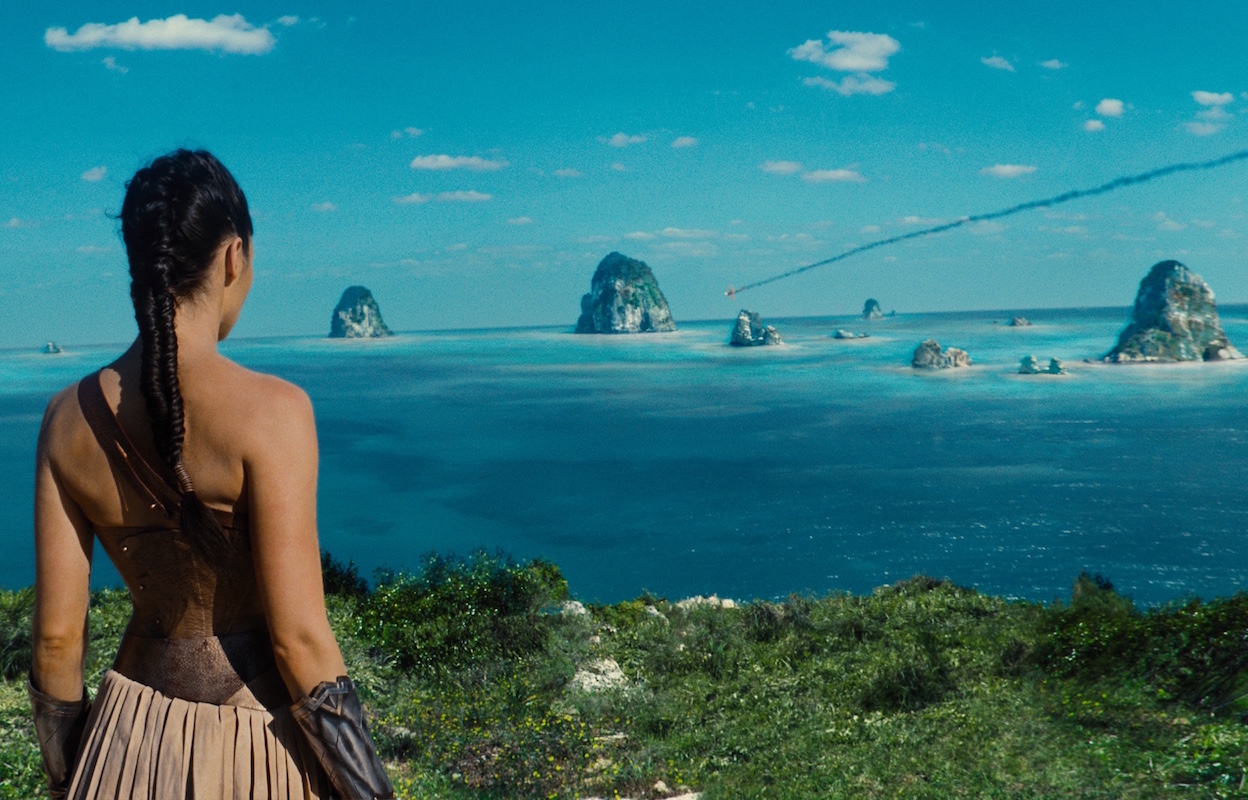Wonder Woman, Kehangatan dalam Dunia Kelam DC