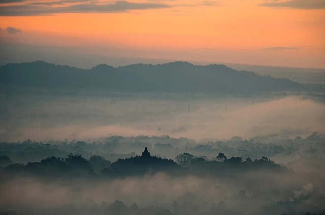 7 Tempat Sunrise Tercantik di Dekat Borobudur