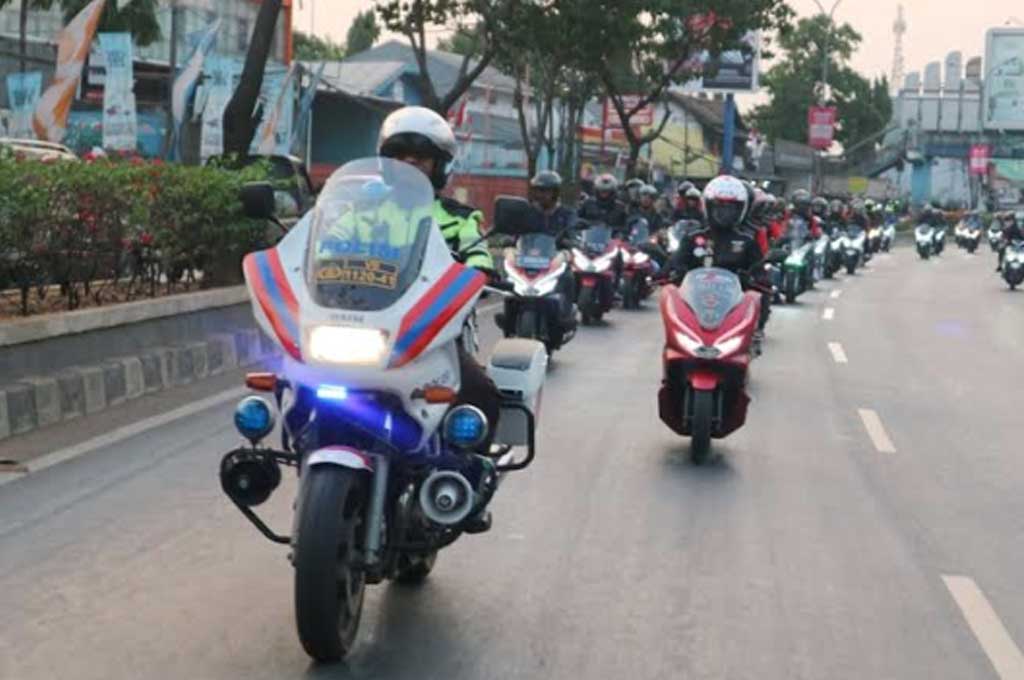 Begini Wujud Cinta Bangsa ala Komunitas Pengguna CMX Rebel