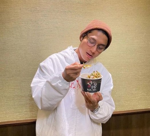 Rizky Billar punya resto Sei