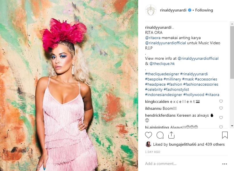 Rita Ora Kenakan Anting Karya Rinaldy A. Yunardi di Video Musik R.I.P