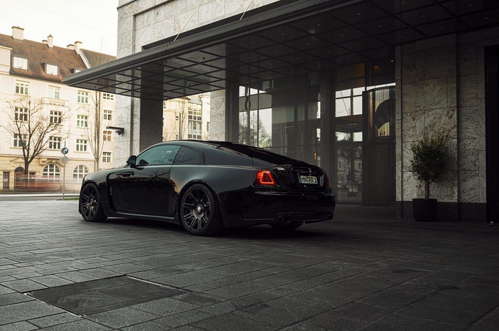 Spofec Overdose Telanjangi Kemewahan Rolls-Royce Wraith