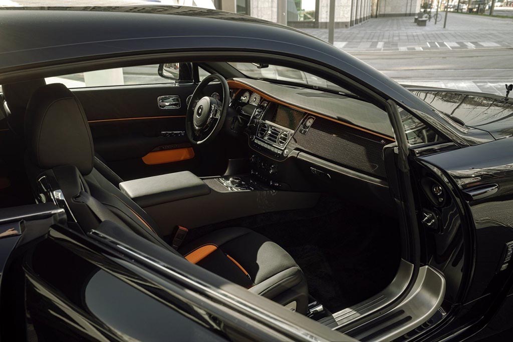 Spofec Overdose Telanjangi Kemewahan Rolls-Royce Wraith