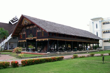 Belajar Bersahabat dengan Gempa dari Nenek Moyang Warga Aceh