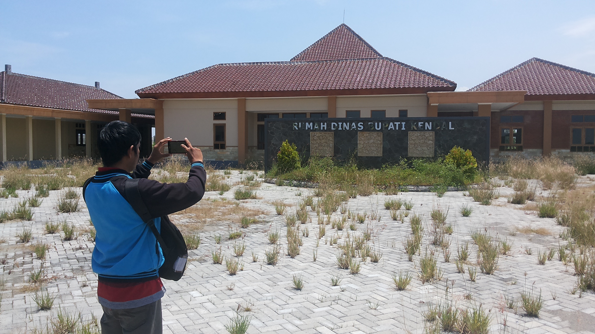 Bupati Kendal Enggan Tinggali Rumdin Senilai Rp15 Miliar