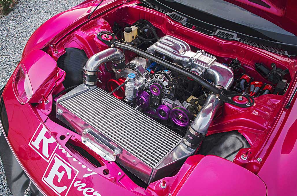 Modifikasi Mazda RX-7 Bergaya Drift Racing