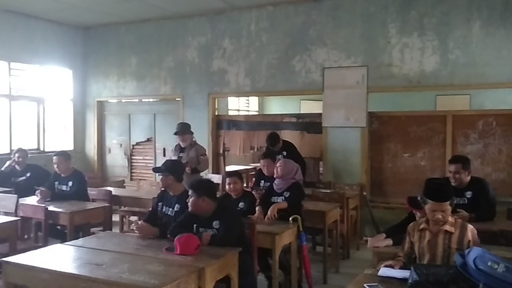 SDN 01 Datarcae Penerima Bantuan Pertama Drive for Edu Medcom.id