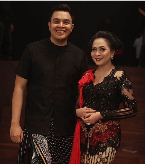 Tampil di Java Jazz 2017, Tulus Duet dengan Sundari Soekotjo