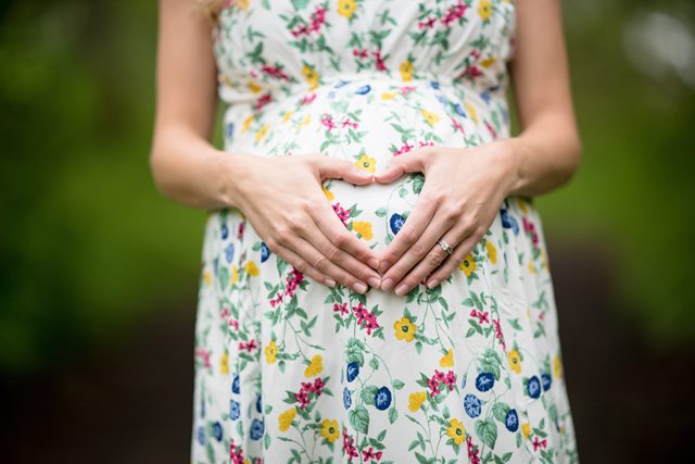 10 Cara Kurangi Sakit Kontraksi Persalinan