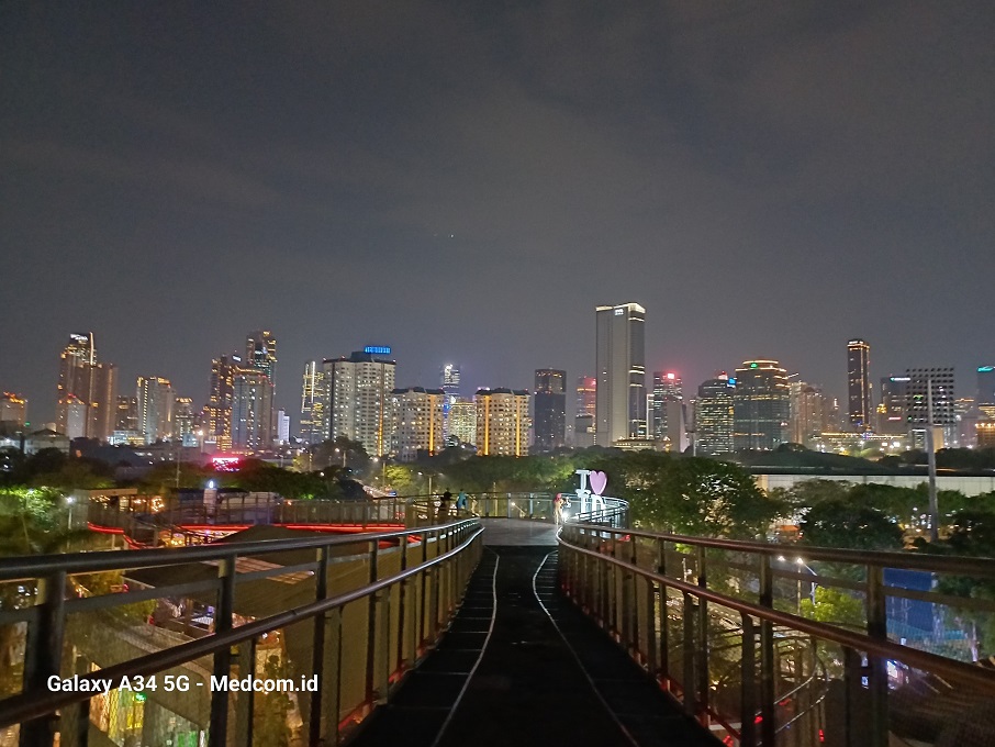 Samsung Galaxy A34 5G Bisa Jadi Andalan Si Pemburu Foto Malam Estetik