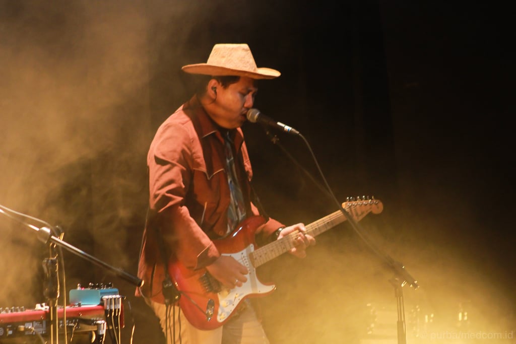 Terhanyut dalam Mantra Musik Tashoora