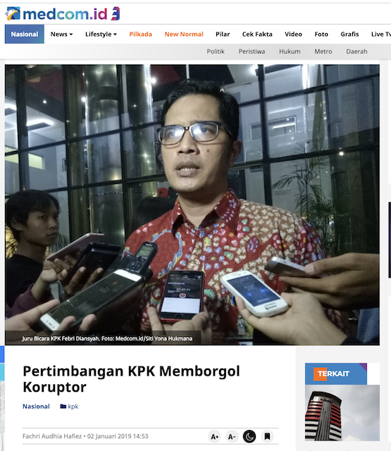 [Cek Fakta] Foto Para Tersangka Korupsi Ini tidak Diborgol? Cek Faktanya