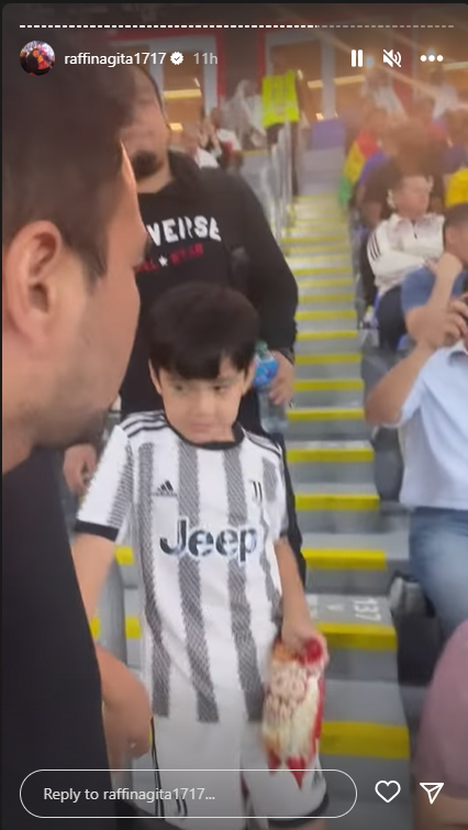 Takut Ricuh, Raffi Ahmad Ajak Rafathar Tinggalkan Stadion Lebih Cepat saat Portugal Menang