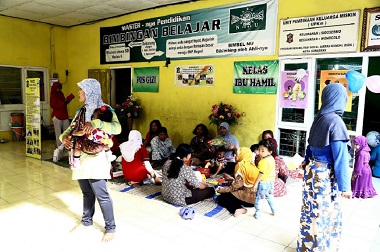 Di Surabaya, Ibu Hamil Didampingi Empat Pendonor Darah