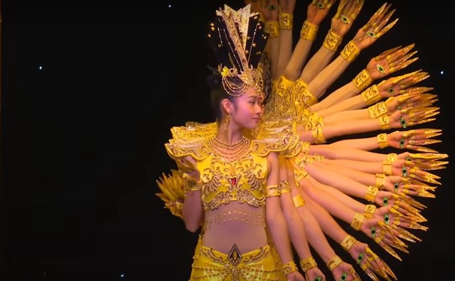 Menari Tanpa Suara, Bermusik Tanpa Melihat