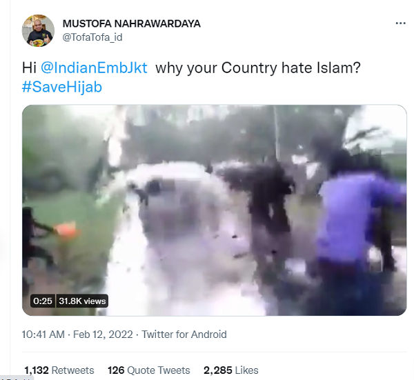 [Cek Fakta] Video Wanita Berhijab Diguyur Air karena Kebencian Orang di India? Ini Faktanya