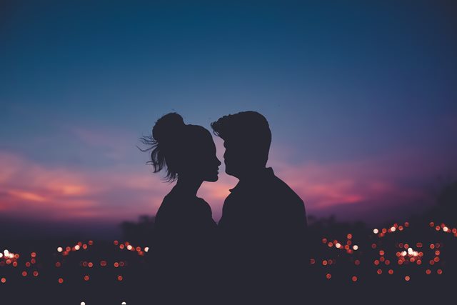 Cara Menghadapi Pasangan yang Sensitif