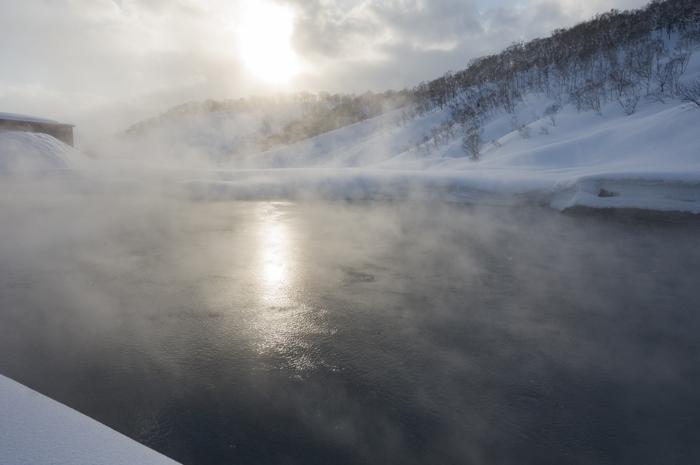 9 Lokasi Pemandian Air Panas Favorit Wisatawan