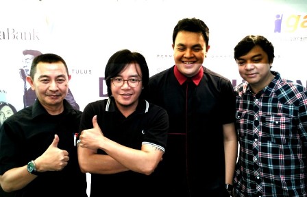 Ari Lasso & Tulus Konser Sepanggung