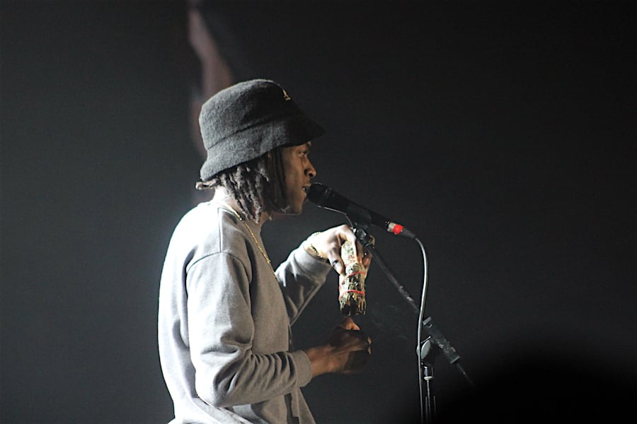 Daniel Caesar Bakar Dupa di Panggung Java Jazz Festival 2018