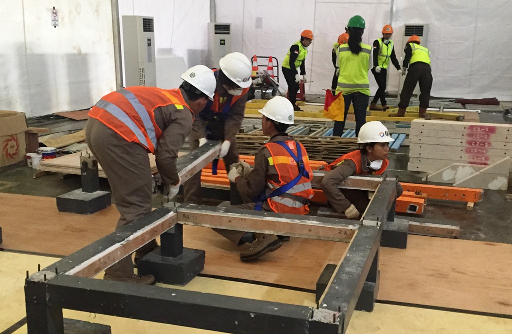 Finalis Indocement Awards 2016 Lomba Membangun Replika Rumah Fabrikasi