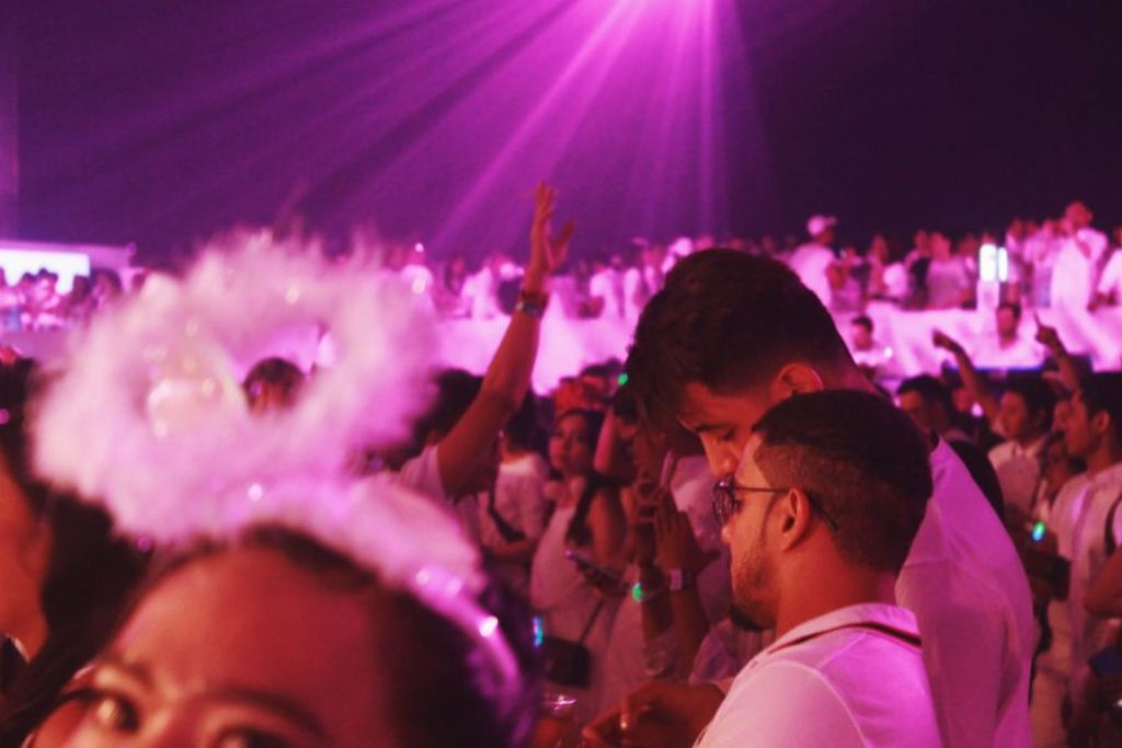 Ribuan Orang Putihkan Arena SHVR Sensation 2018