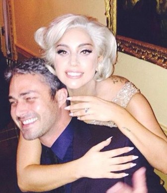 Cincin Tunangan Lady Gaga Seharga Rp10 Miliar