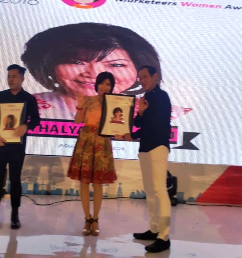 BCA Raih YWN Awards 2016, Bukti Ketulusan Pelayanan