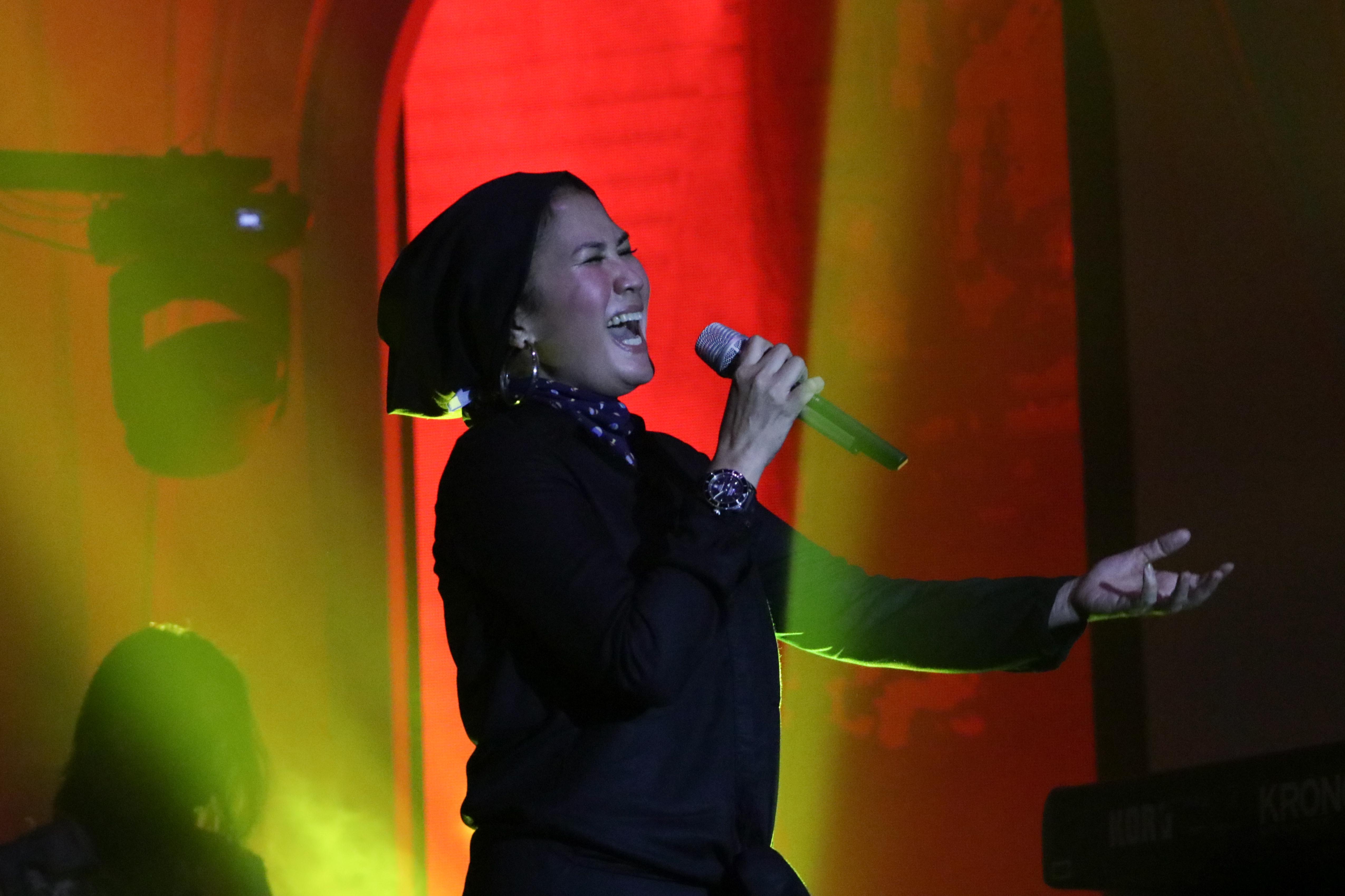 Foto-foto Konser Menjilat Matahari dari Yockie Suryoprayogo