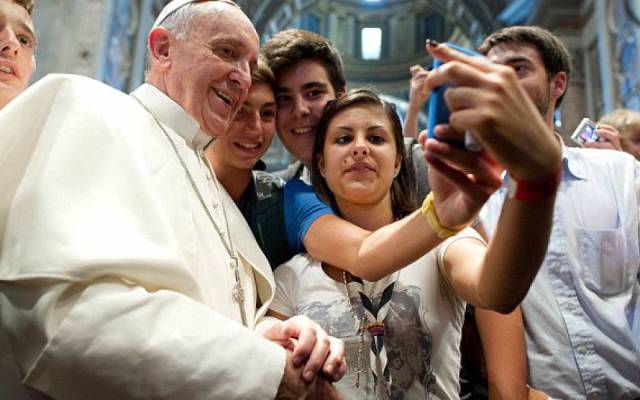 7 Foto Selfie Paling Terkenal Sedunia