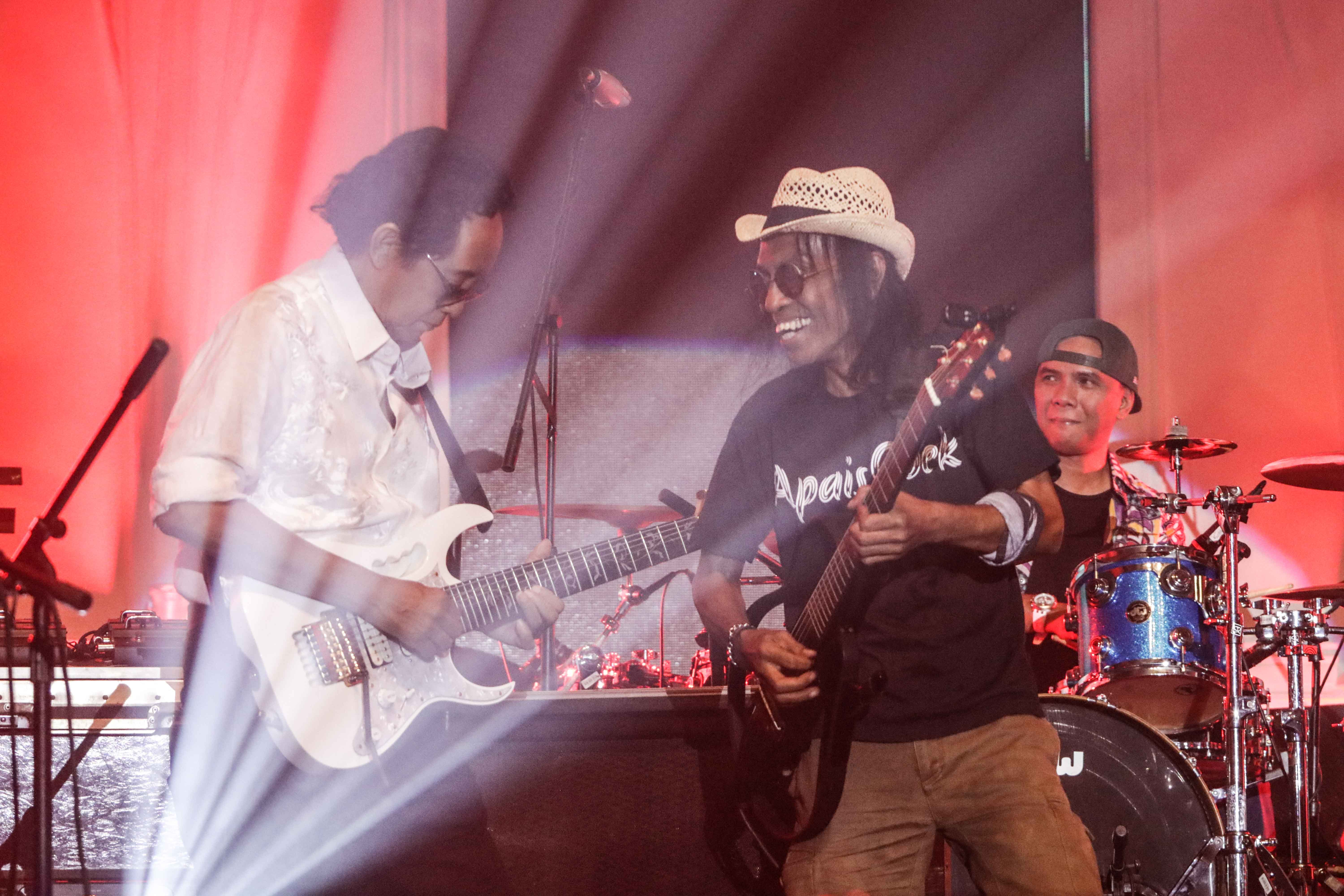 Foto-foto Konser Menjilat Matahari dari Yockie Suryoprayogo
