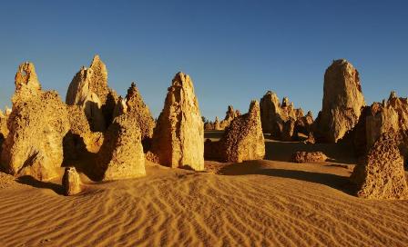 Menjelajahi The Pinnacles Padang Pasir Purba Misterius Di Perth