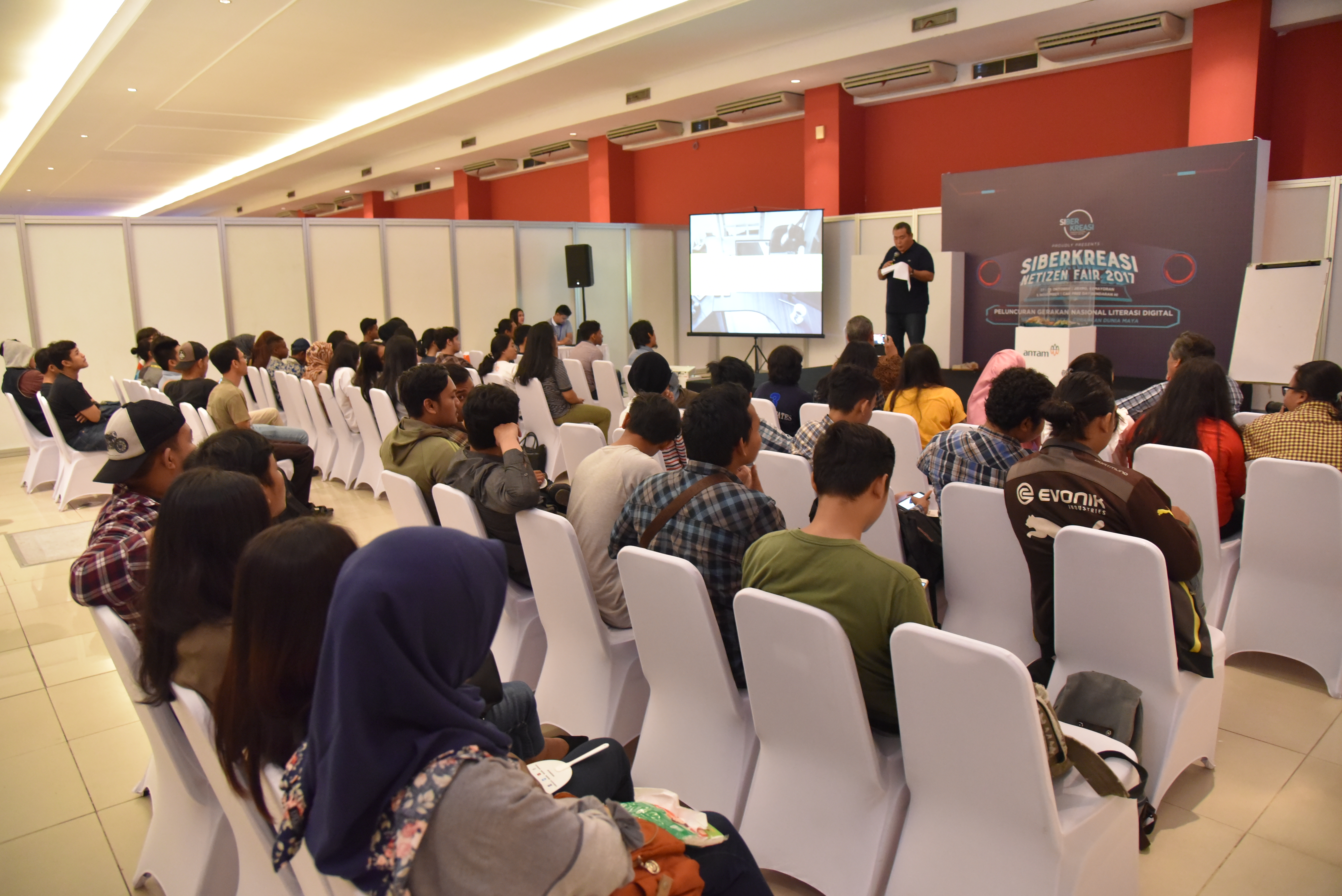 PT Antam Luncurkan Gerakan #GenerasiEmas