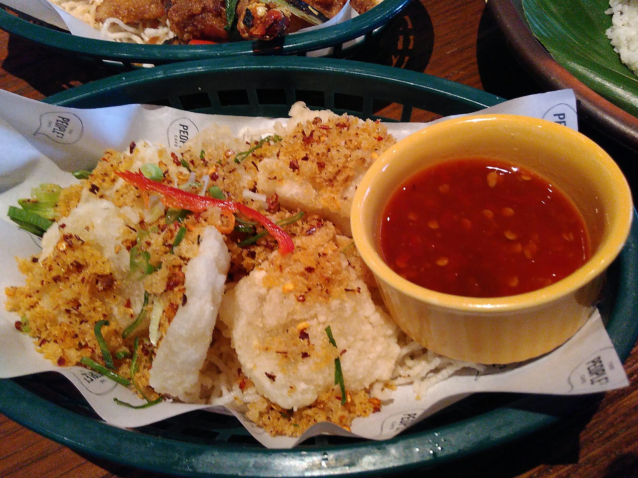 Pedas Gurih Ayam Geprek di The People's Cafe
