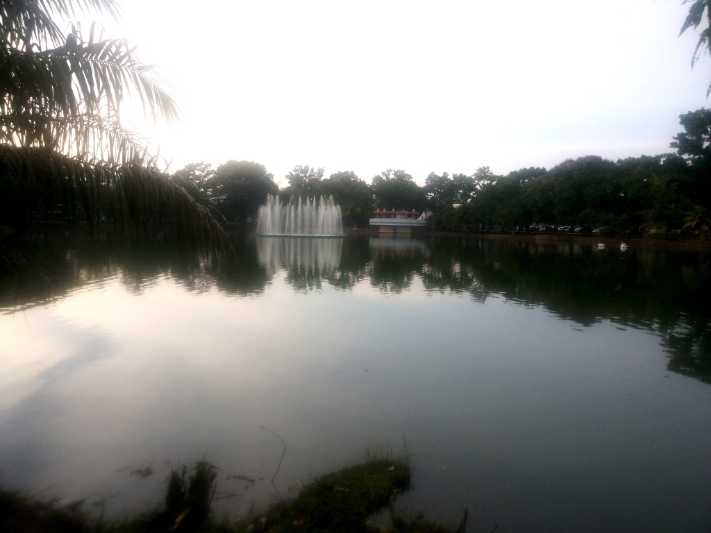 Pelesir ke Kambang Iwak di Palembang