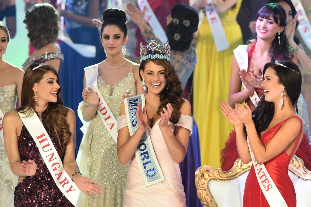 Rolene Strauss, Calon Dokter Raih Miss World 