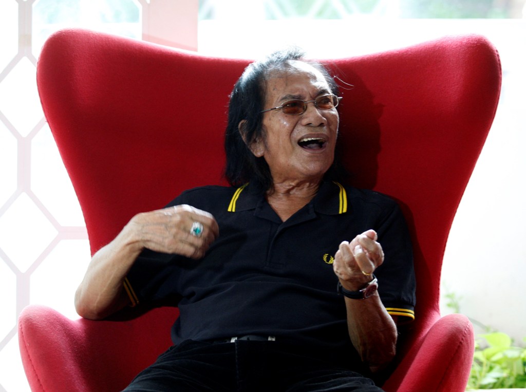 Penyanyi Tua, Balada Legenda Pop