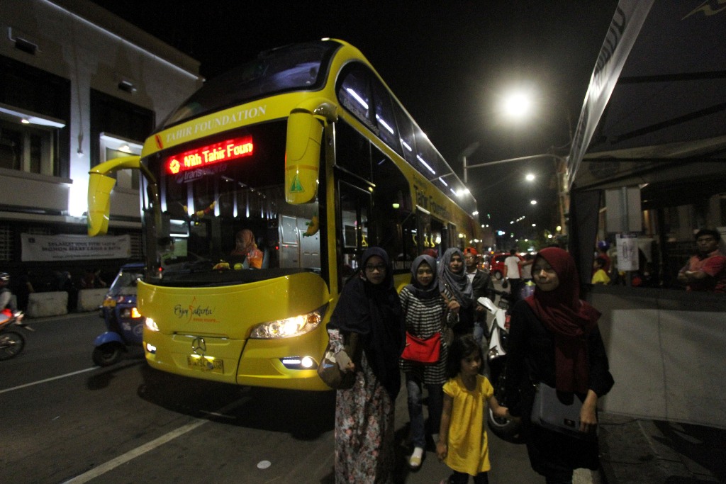 Bus Wisata Jakarta Dari Kota Tua