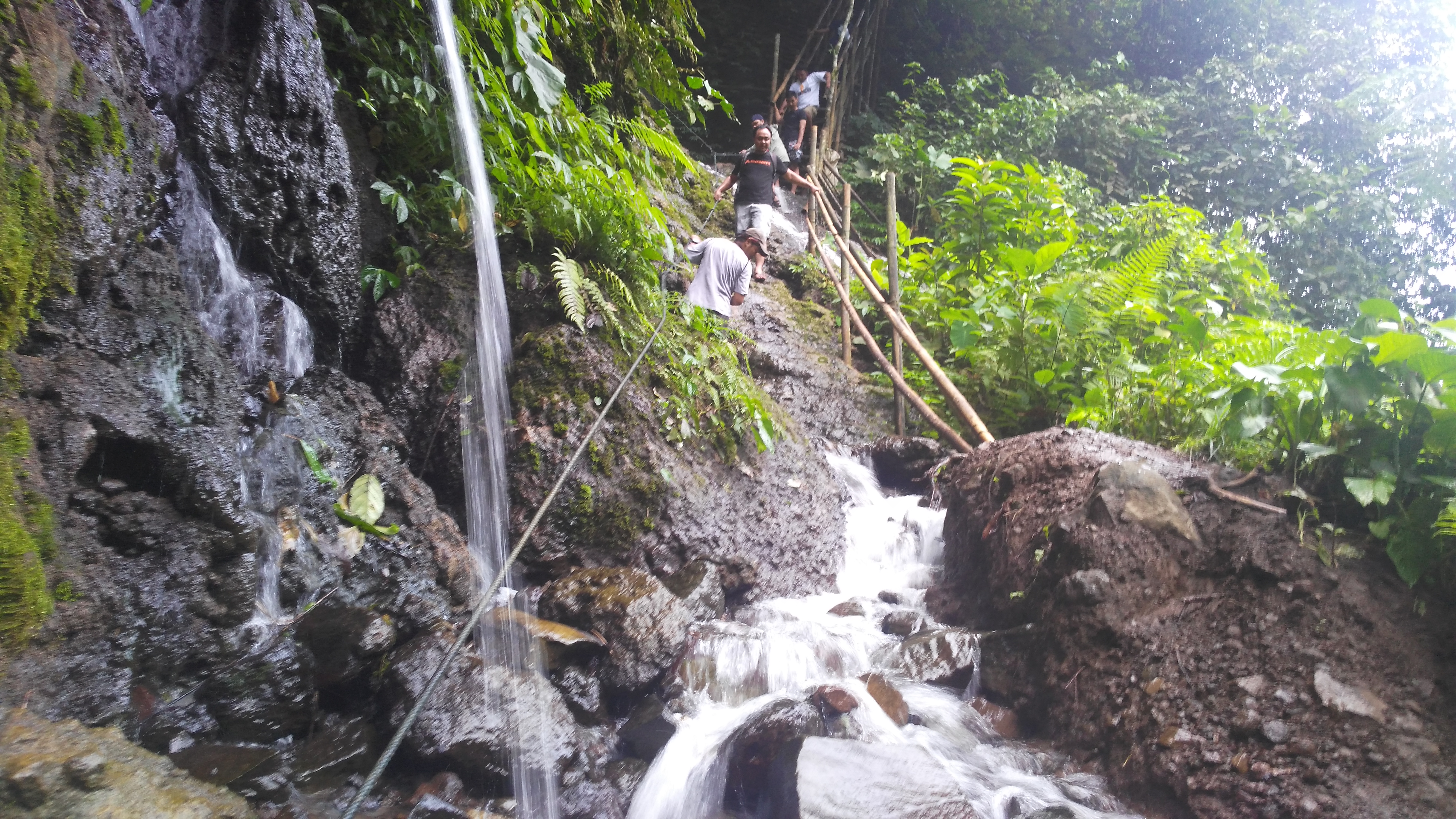 Tumpak Sewu Si Cantik yang Cukup Liar