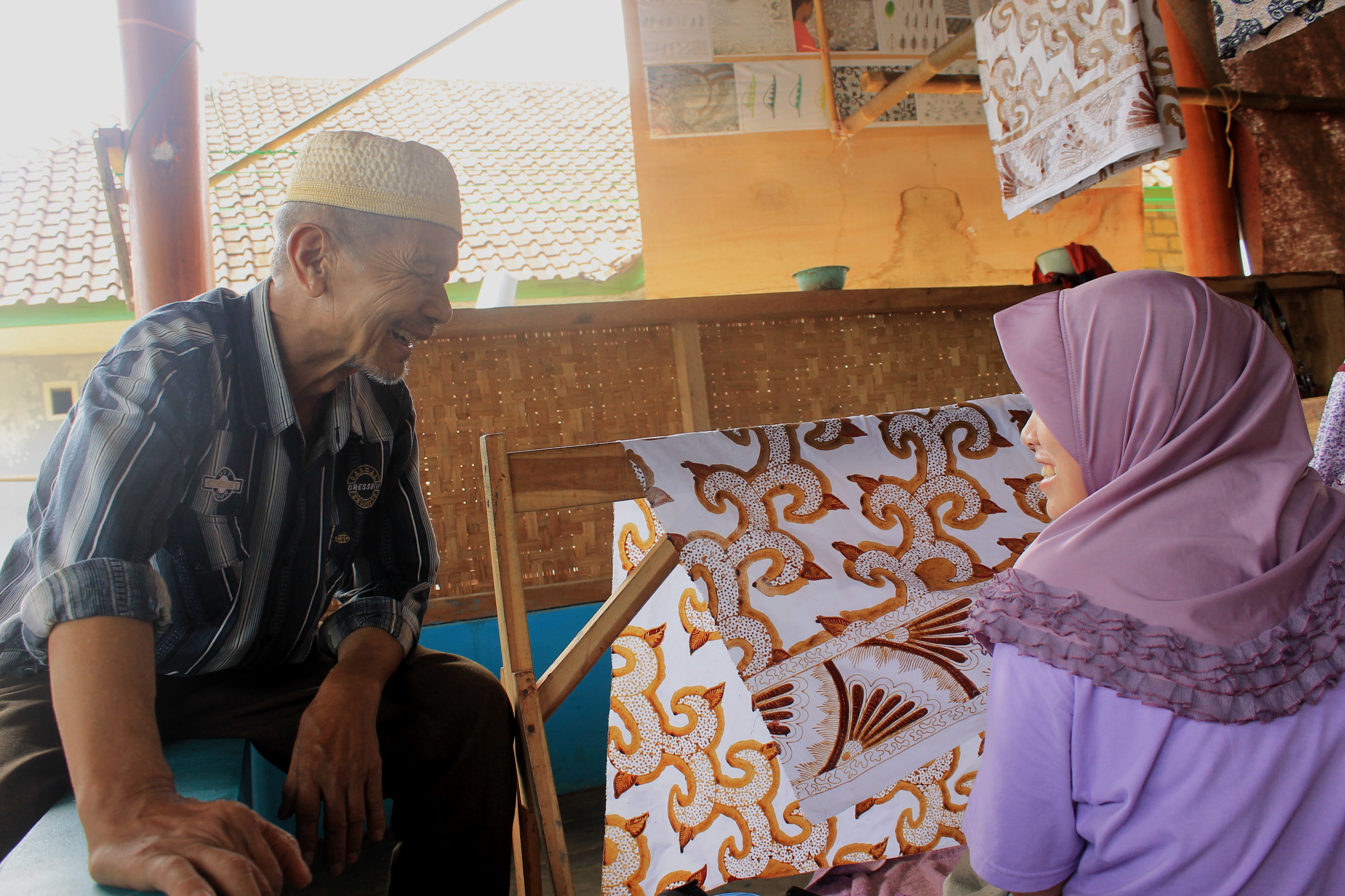 Cerita Masa Lalu Seniman Batik Ciracap