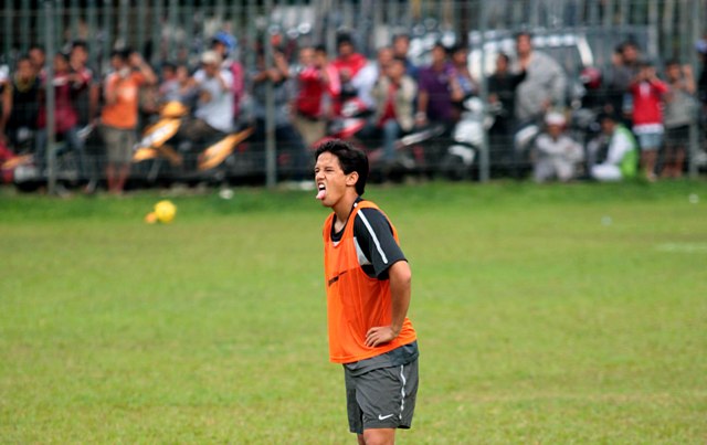 Adu Beken Golkar vs Demokrat di Piala AFF 2010