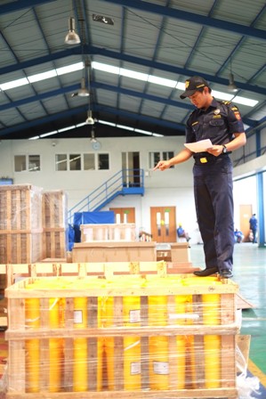 Pusat Logistik Berikat Wujudkan Indonesia sebagai Pusat Distribusi Regional di ASEAN 