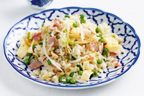 8 Jajanan Indonesia Terlezat untuk Dicicipi