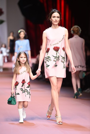 Dolce&Gabbana Hadirkan 'Mama Cantik' di <i>Catwalk</i> 