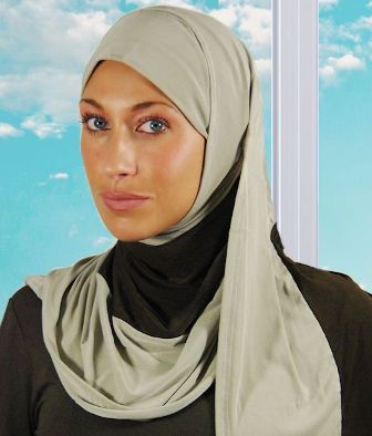 Intip Gaya Khas Berhijab di Beberapa Negara Islam