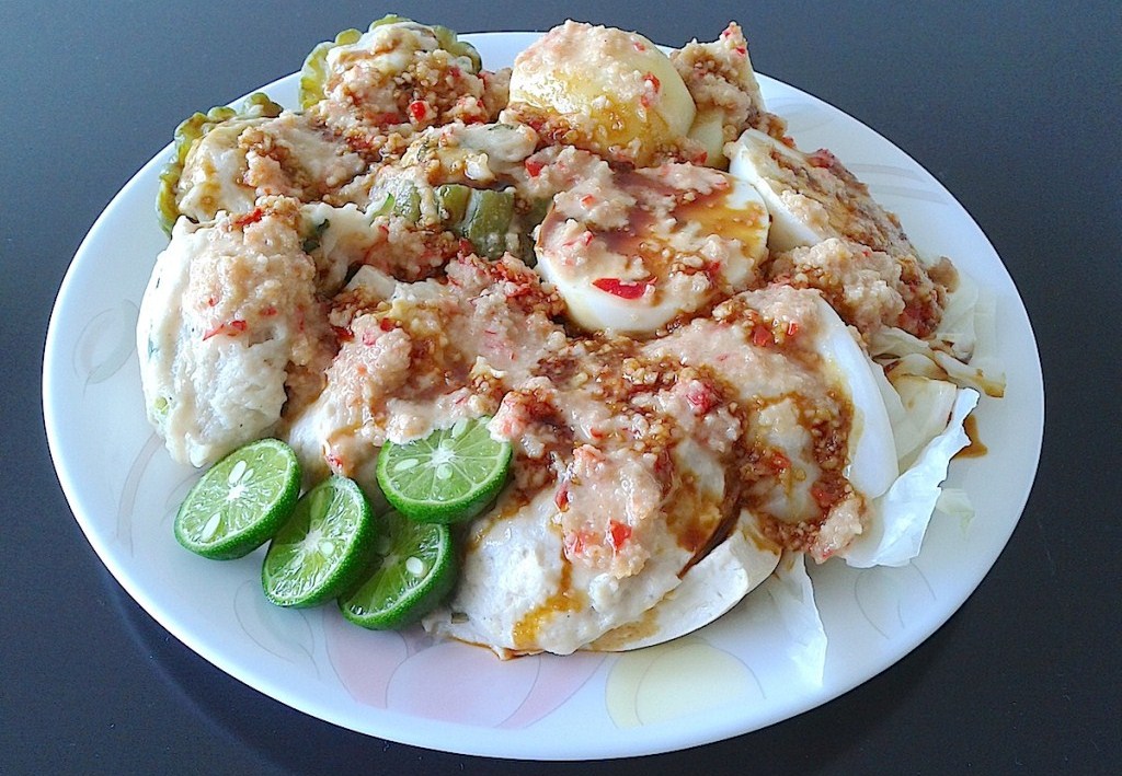 8 Jajanan Indonesia Terlezat untuk Dicicipi