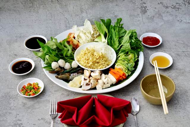 Hangat dan Sehat, Sajian Thailand Set Steamboat